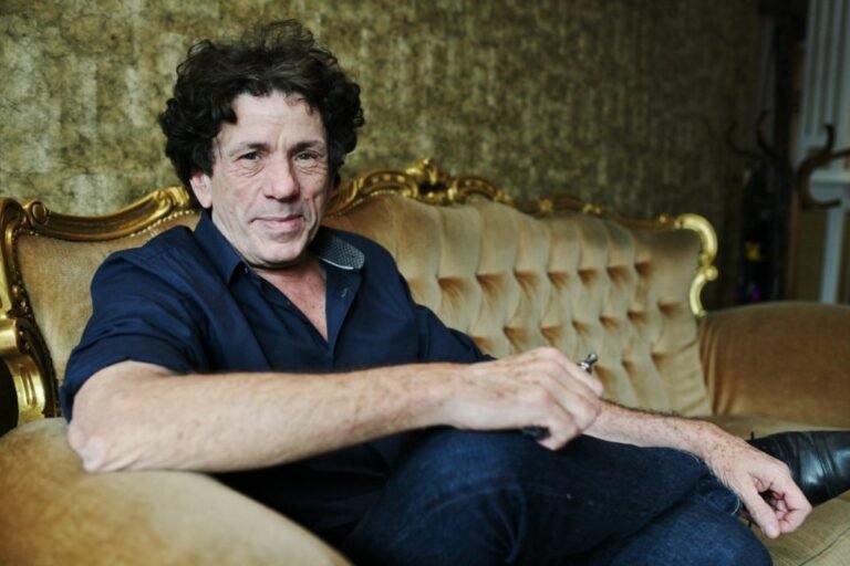 Vivien Savage : Un Artiste Inoubliable de la Scène Française des Années 80 Vivien Savage