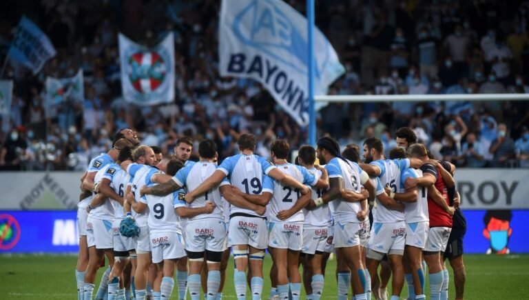 Aviron Bayonnais : Une Épopée Basque Entre Tradition et Passion Aviron Bayonnais