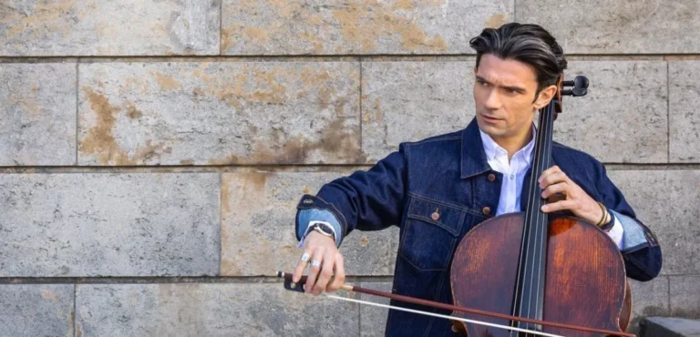 Gautier Capuçon Petite : Un regard intime sur l’humanité derrière le violoncelliste Gautier Capuçon Petite